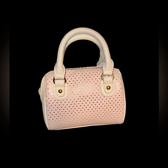 Cute Betsy Johnson purse. - Picture 3 of 7